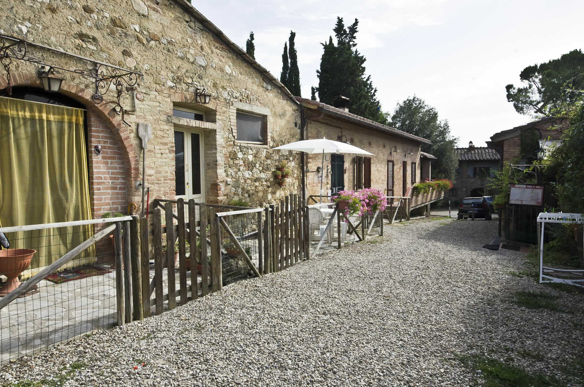 Agriturismo La Magione Quercegrossa ภายนอก รูปภาพ